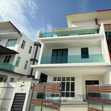 Mutiara rini skudai 3 storey cluster for rent 5bedrooms Rm3500