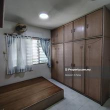 Pangsapuri pelangi , well maintain , 750sf , corner