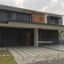 Semi-D house for Rent