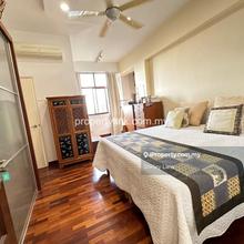 Hill Top Condo with High Ceiling, Spacious Living, Cozy Large Balcony