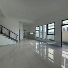 Original Unit -Brand New Unit -Gated & Guarded -Freehold -Non Bumi Lot