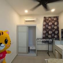 Pj - Ara Damansara Condo - Walking distance to LRT & Mall -25min to KL