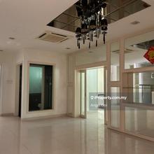 Beautiful Partly Furnished Home with clubhouse in PJ, 10 mins to LRT