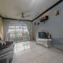 Sri Akasia 3-Bedrooms Corner Unit For Sale