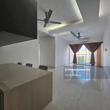 Renovated, big unit, 4 bedrooms, 2 carpark, pool and greenery view