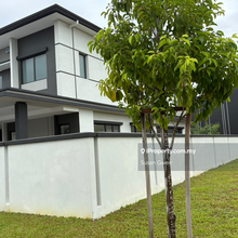Freesia Residence Park Villa at Tropicana Aman for sale