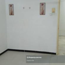 Pangsapuri Suria (Taman Kinrara) for rent