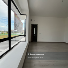 22x75 Bandar bukit raja 2 sty for sell !! 