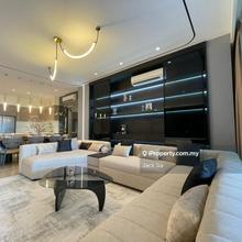 Big Layout unit in Embassy Row
