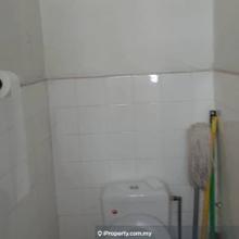Halaman kenanga un-furnished 1-car park 