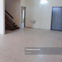 Terrace house for Sale