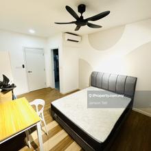 Master Bedroom w/ Private Bathroom, 1st Jan Move In! Direct Link MRT!