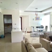 Hillcrest Residences For Rent !!