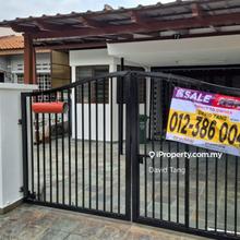 Rare Single Storey Flat Level Located At Taman Lucky, Bangsar For Sale