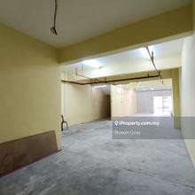 D' Orient Mall, Macallum, Georgetown