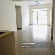 Desaria Villa Condo 100% Loan Low depo 1060 sf Puchong selangor