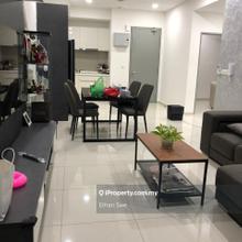 809sf. 3 Carparks. W/Balcony. Mid Floor. Fully Furnish. Best Deal Unit