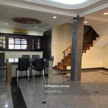 Double Storey Terrace House Taman lucky Bangsar Kuala Lumpur