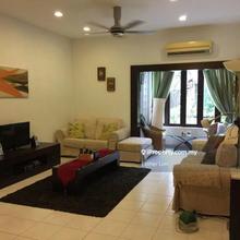 Parkville Endlot Lower unit  for Sale - Must Own!