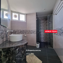 Mutiara Villa Seaview unit High Floor Fully furnished Gurney drive