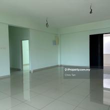 Zero cost New Penthouse near Valencia in Bayan Lepas 4 car parks 