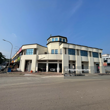 2.5 storey corner shop@Taman Sri Mernanti 