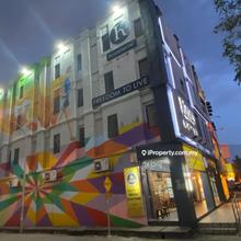Hotel Endlot 33 rooms Facing Mainroad