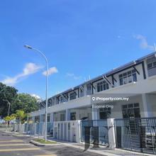 Mahkota Banting Double Storey