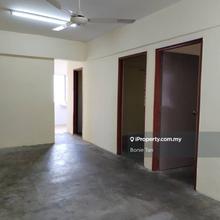 Jalan Pahlawan Mahkota Cheras Flat 
