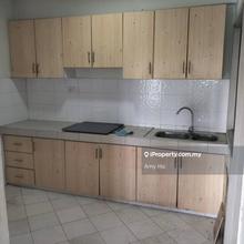 Vacant unit for rent 2 parking 1 need to pay extra Rm80 to management