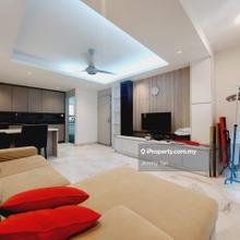 Very Beautiful Rare Unit For Rent !