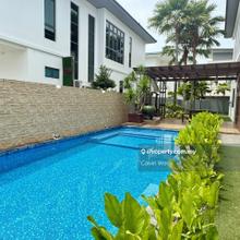 Fully Renovated Bungalow with Swimming pool