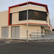 1.5 sty terrace factory rent