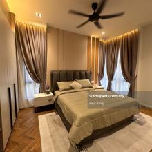 Freehold ,Walking Distance to Lrt and Brt 