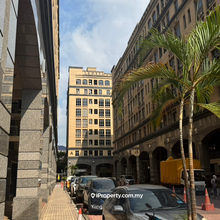En block office building for Sale 