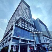 The Straits Hotel & Suites -  6 min to Mahkota Parade