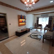 Sering ukay 2.5 storey superlink renovated unit corner lot