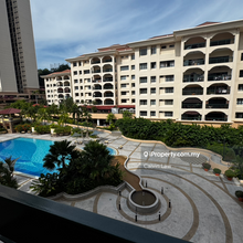 Low rise facing pool view nice view cozy