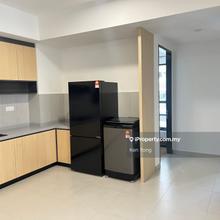 Looking for 1st Tenant Fully Furnished Move In condition 