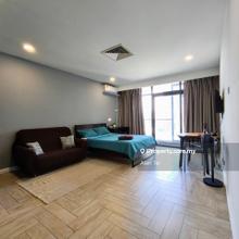 Marriot Studio @ Empire City with Big Balcony for Rent