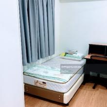 Available 3rd oct, walking distance to sunway college and monash