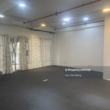 Emerald plaza North, 2nd floor office ,With lift