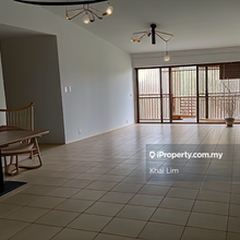 Comes With 1 Car Park! Freehold! Walking Distance To KTM Station!