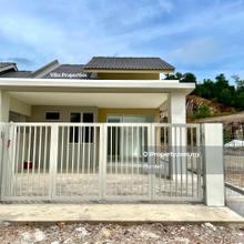 Nice House In Pokok Sena