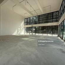 Direct facing main road frontage and high visibility 