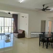 Golden triangle 2 1161sf Mid Floor Renovated Unit 2 Car Park