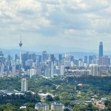 Best view of KLCC, Private lift lobby, Corner unit, Brand New