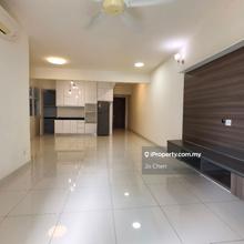 2 mins walk to french international school