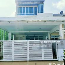 Bukit Sekilau, Kuantan - 3 Storey Terrace House