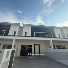 Brand new unit at The Borough @ Eco Botanic 2 in partly furnished